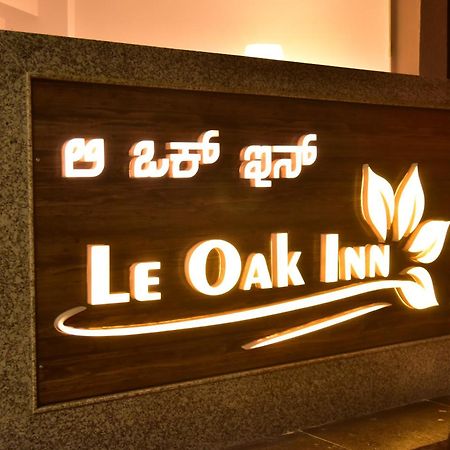 Le Oak Inn Mysore Exterior foto